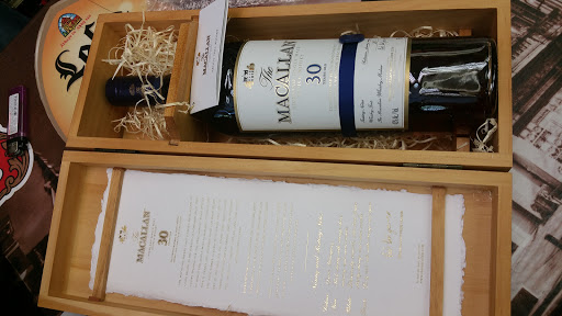 Liquor Store «Imperial Liquor», reviews and photos, 1050 17th St NW, Washington, DC 20036, USA