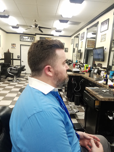 Barber Shop «VIP Barber Shop», reviews and photos, 2824 E Indian School Rd #13, Phoenix, AZ 85016, USA