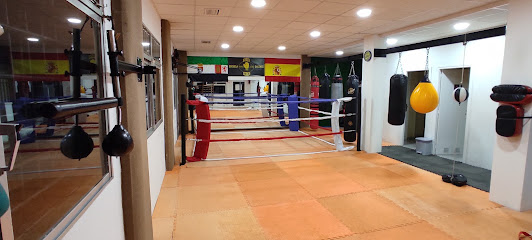 Escuela de Boxeo Ceres - Av. de la Bondad, 6, 10005 Cáceres, Spain