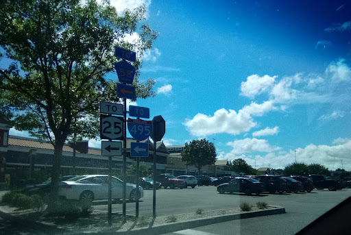 Outlet Mall «Tanger Outlet Riverhead», reviews and photos, 200 Tanger Mall Dr, Riverhead, NY 11901, USA