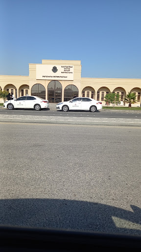 مكتب المرور بمدرسة شرق لتعليم قيادة المركبات 