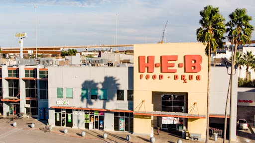 H-E-B Grocery, 3111 Woodridge Cove Dr Suite 500, Houston, TX 77087, USA, 