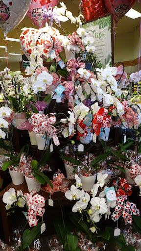 Grocery Store «Safeway», reviews and photos, 138 SW 148th St, Burien, WA 98166, USA