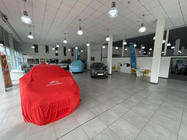 Perrys Milton Keynes Citroen - Car dealer