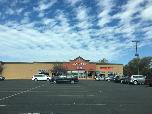 Thrift Store «Layton Goodwill Store», reviews and photos, 1010 W Hill Field Rd, Layton, UT 84041, USA