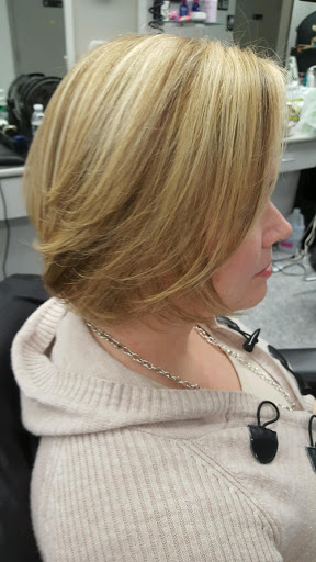 Beauty Salon «B-dazzled hair and nail salon», reviews and photos, 2226 FL-60, Valrico, FL 33594, USA