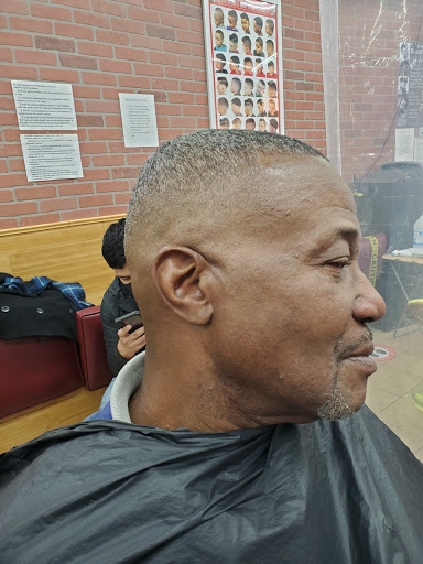 Barber Shop «Dominican Barber Shop», reviews and photos, 2120 Caton Ave, Brooklyn, NY 11226, USA
