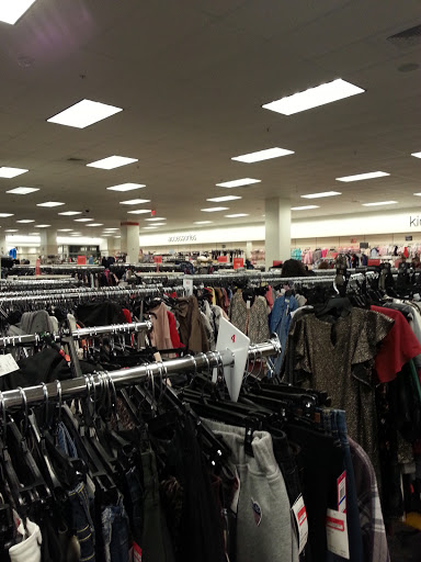 Department Store «Nordstrom Rack Orland Park Place», reviews and photos, 140 Orland Park Pl, Orland Park, IL 60462, USA