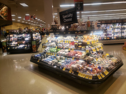 Grocery Store «Safeway», reviews and photos, 1550 N Pacific Hwy, Woodburn, OR 97071, USA