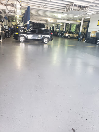 Used Car Dealer «Aventura Chrysler Jeep Dodge Ram», reviews and photos, 2198 NE 163rd St, North Miami Beach, FL 33162, USA