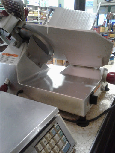 Grocery Store «E G Webster & Son», reviews and photos, 810 Race St, Cambridge, MD 21613, USA