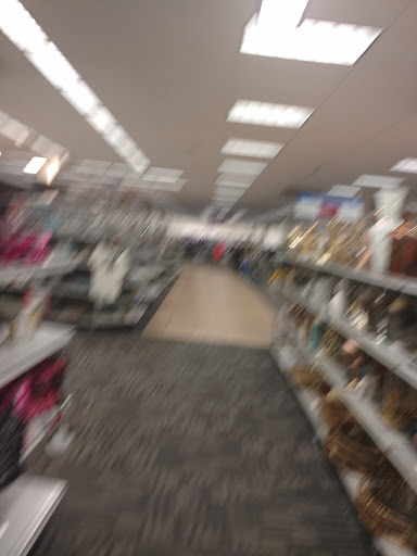 Clothing Store «Burlington Coat Factory», reviews and photos, 600 Northtown Dr, Blaine, MN 55434, USA