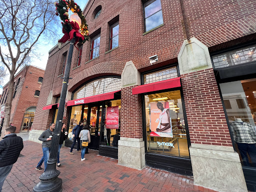 T.J. Maxx, 3222 M St NW, Washington, DC 20007, USA, 