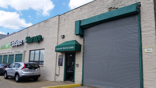 Storage Facility «Extra Space Storage», reviews and photos, 235 N Beacon St, Brighton, MA 02135, USA