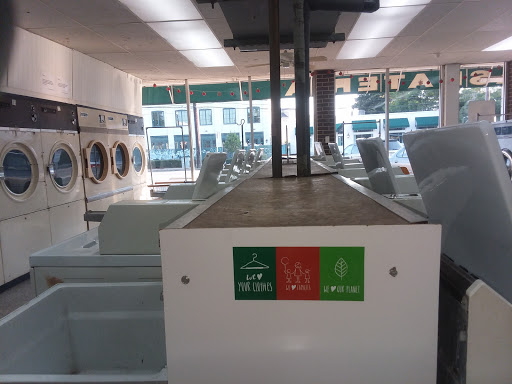 Laundromat «D & S Coin Laundry Wash-Fold», reviews and photos, 1613 Westheimer Rd, Houston, TX 77006, USA