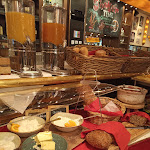 Photo n°5 de l'avis de Nick. fait le 17/10/2022 à 20:47 sur le  Cafe Extrablatt Düsseldorf à Düsseldorf