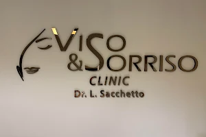 Studio Dentistico - Viso e Sorriso Clinic - Dr. Luca Sacchetto image