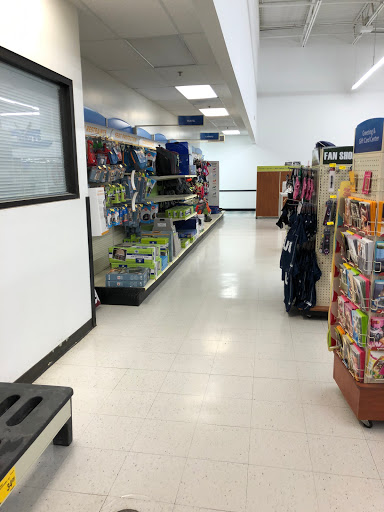 Pet Supply Store «PetSmart», reviews and photos, 650 Commerce Blvd, Scranton, PA 18519, USA