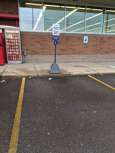 Drug Store «Walgreens», reviews and photos, 805 N Court St, Medina, OH 44256, USA