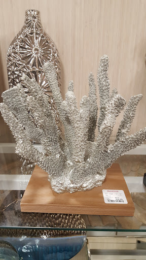 Home Goods Store «HomeGoods», reviews and photos, 7350 NE Butler St, Hillsboro, OR 97124, USA