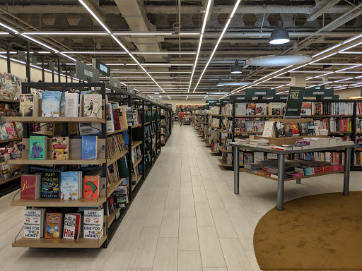 Book Store «Barnes & Noble», reviews and photos, 187 Riverside Square Mall, Hackensack, NJ 07601, USA