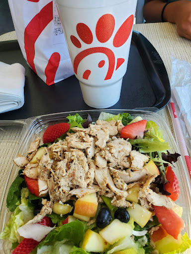 Restaurant «Chick-fil-A Thunderbird», reviews and photos, 5908 W Thunderbird Rd, Glendale, AZ 85306, USA