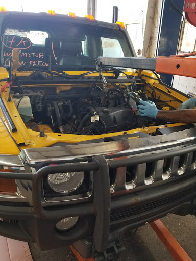 Auto Repair Shop «A & V Auto Repair», reviews and photos, 1614 W King St, York, PA 17404, USA