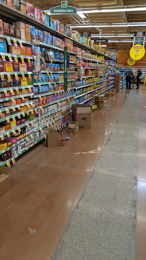 Grocery Store «Kroger Marketplace», reviews and photos, 635 Chestnut Dr, Walton, KY 41094, USA