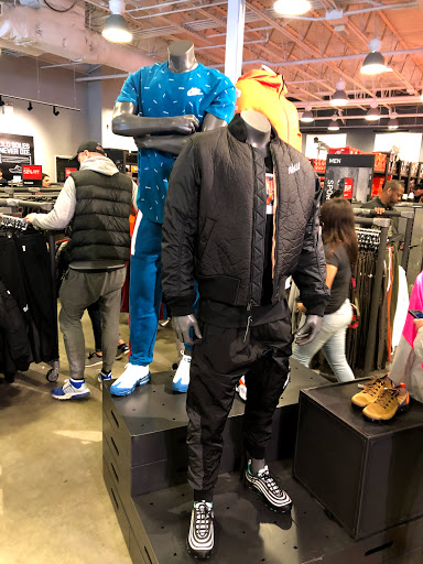 Sporting Goods Store «Nike Factory Store», reviews and photos, 20 Killingworth Tpke #155, Clinton, CT 06413, USA