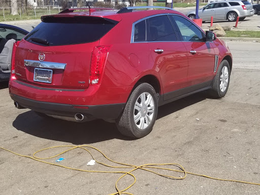 American Pride Car Washes en Cleveland
