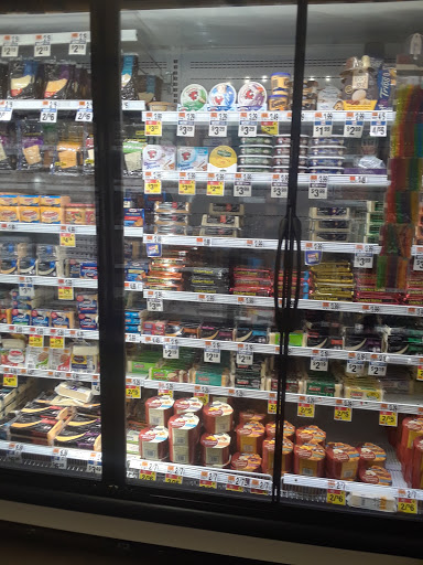 Grocery Store «Stop & Shop», reviews and photos, 105 Alewife Brook Pkwy, Somerville, MA 02144, USA