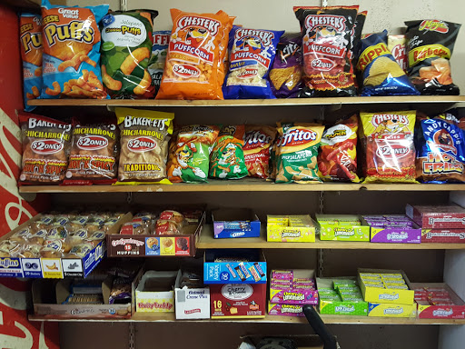 Tobacco Shop «M & M Smoke Shop», reviews and photos, 2211 N Grove St, Wichita, KS 67219, USA