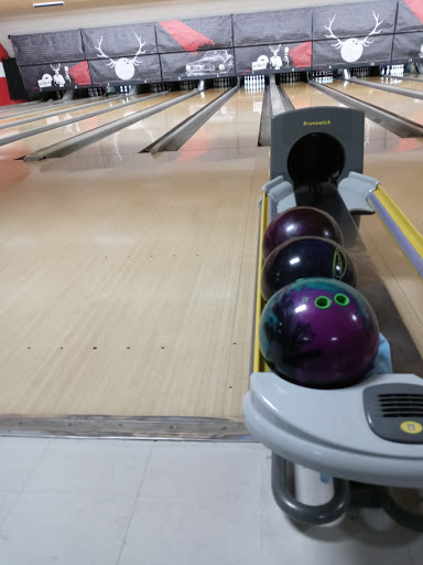 Bowling Alley «Brunswick Zone Perry Hall Lanes», reviews and photos, 4359 Ebenezer Rd, Baltimore, MD 21236, USA