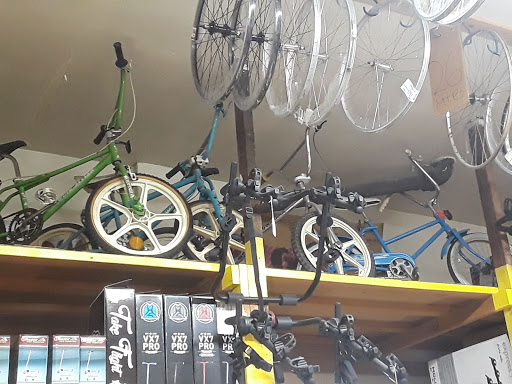 Bicycle Store «ADT Bike & Skate Shop (Arc De Triomphe Inc)», reviews and photos, 114-01 Jamaica Ave, Richmond Hill, NY 11418, USA