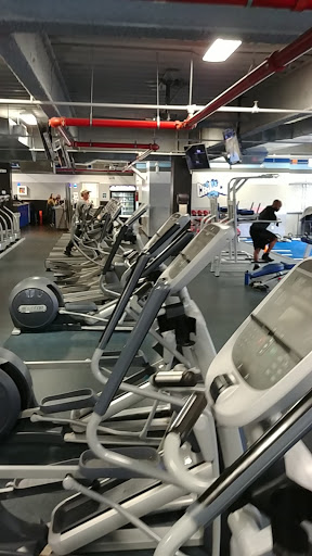 Health Club «Crunch - Richmond Hill», reviews and photos, 115-2 Jamaica Ave, Queens, NY 11418, USA