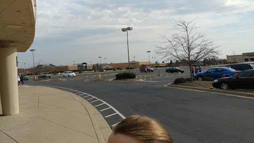 Movie Theater «Regal Cinemas Fairfield Commons 20 & RPX», reviews and photos, 2651 Fairfield Commons, Beavercreek, OH 45431, USA