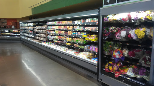 Department Store «Walmart Supercenter», reviews and photos, 8331 S Stewart Ave, Chicago, IL 60620, USA