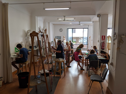 Spira, taller de dibujo,pintura y modelado