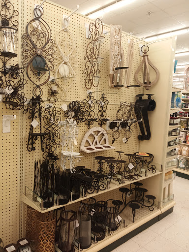 Craft Store «Hobby Lobby», reviews and photos, 840 E Rollins Rd, Round Lake Beach, IL 60073, USA