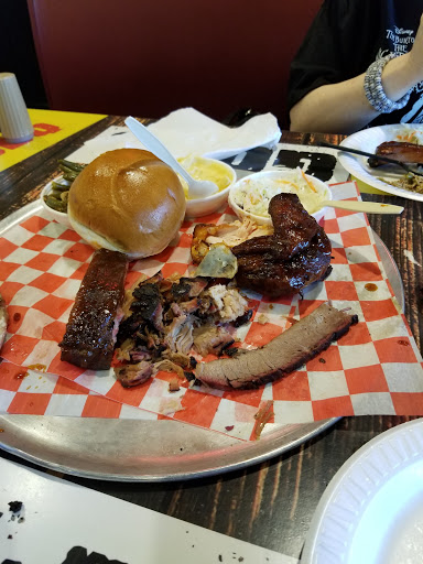 Shopping Mall «Warrenton Village Center», reviews and photos, 251 Lee Hwy, Warrenton, VA 20186, USA