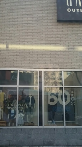 Clothing Store «Gap Outlet», reviews and photos, 1912 Chestnut St, Philadelphia, PA 19103, USA