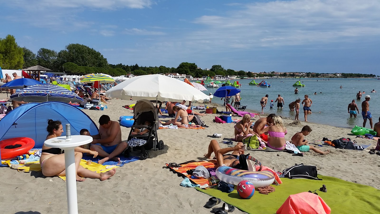 Zdjęcie Bijeca beach - popularne miejsce wśród znawców relaksu