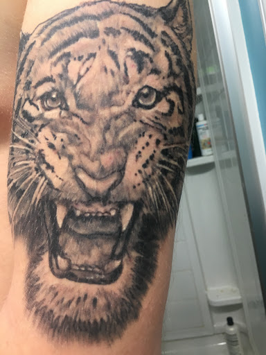 Tattoo Shop «Eternal Tattoos Inc», reviews and photos, 24834 Gratiot Ave, Eastpointe, MI 48021, USA