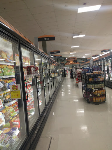 Supermarket «King Kullen», reviews and photos, 52 E Montauk Hwy, Hampton Bays, NY 11946, USA