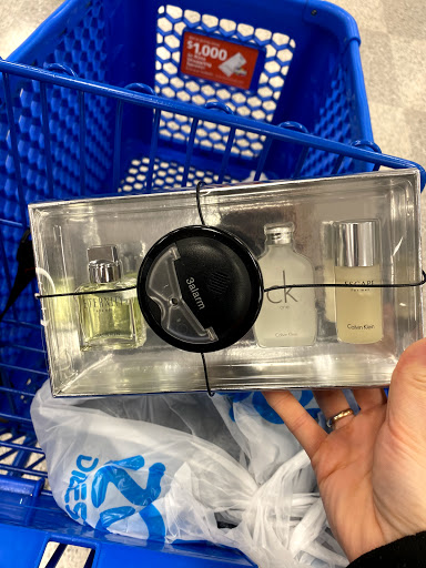 Clothing Store «Ross Dress for Less», reviews and photos, 1237 E Golf Rd, Schaumburg, IL 60173, USA