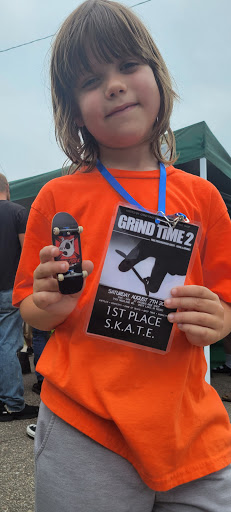 Skateboard Shop «Exodus Ride Shop», reviews and photos, 7401 Highland Rd, White Lake, MI 48383, USA