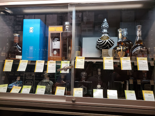 Wine Store «Total Wine & More», reviews and photos, 11211 Causeway Blvd, Brandon, FL 33511, USA