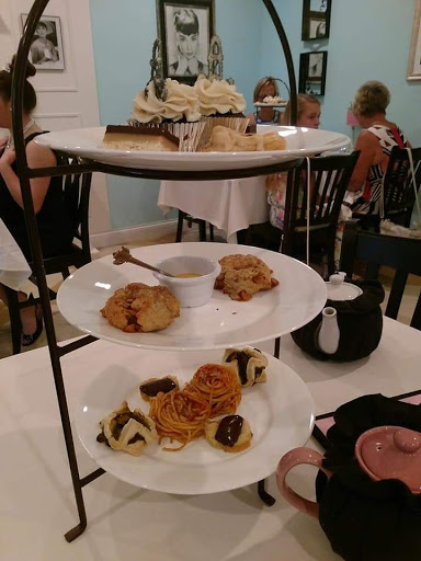 Restaurant «Sisters Tea Parlor & Boutique», reviews and photos, 4765 Fox Run Rd, Buckner, KY 40010, USA