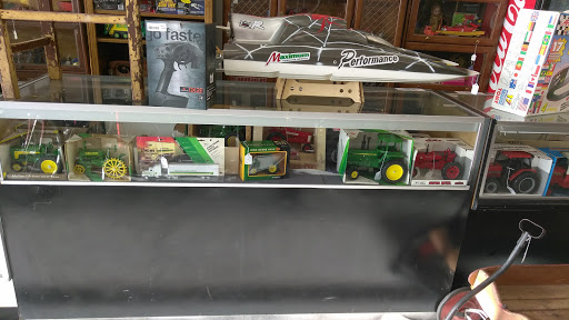 Thrift Store «Estate Sales Warehouse», reviews and photos, 661 E 24th St #210, Holland, MI 49423, USA