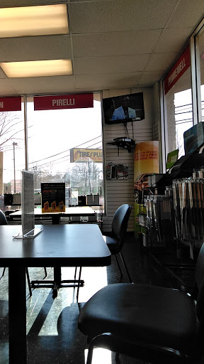Tire Shop «Tires Plus», reviews and photos, 9210 Livingston Rd, Fort Washington, MD 20744, USA